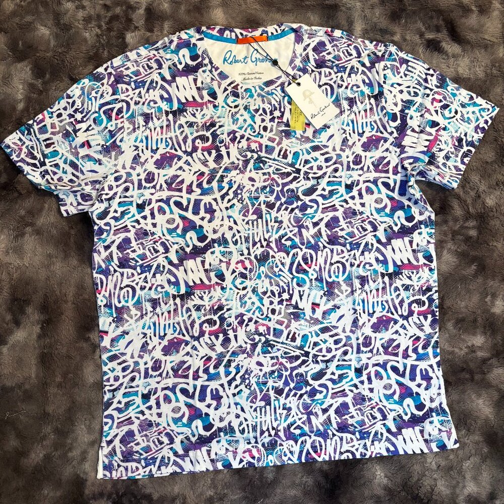 NWT Robert Graham “Graffiti Art” Tee – Size Large